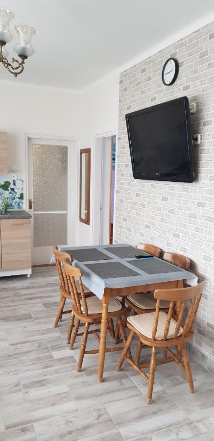 Happy House Apartment Zalakaros Luaran gambar